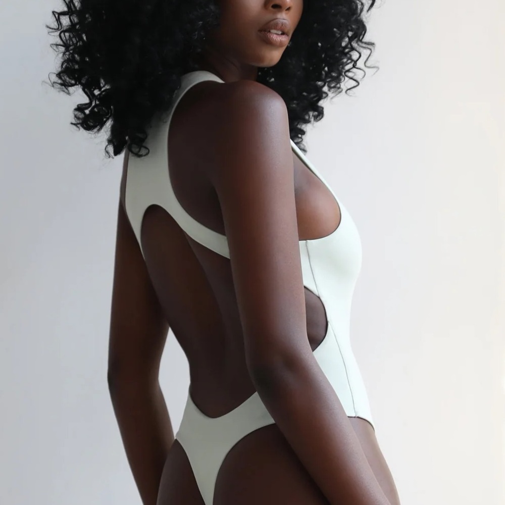 Oh Polly open back bodysuit